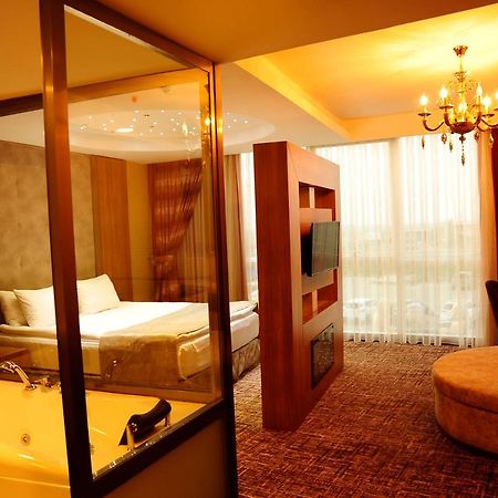 Bendis Hotel Halic Bagian luar foto