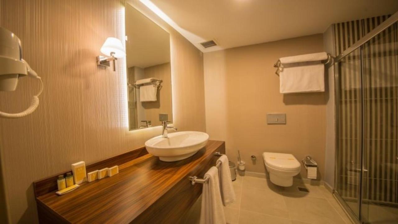 Bendis Hotel Halic Bagian luar foto