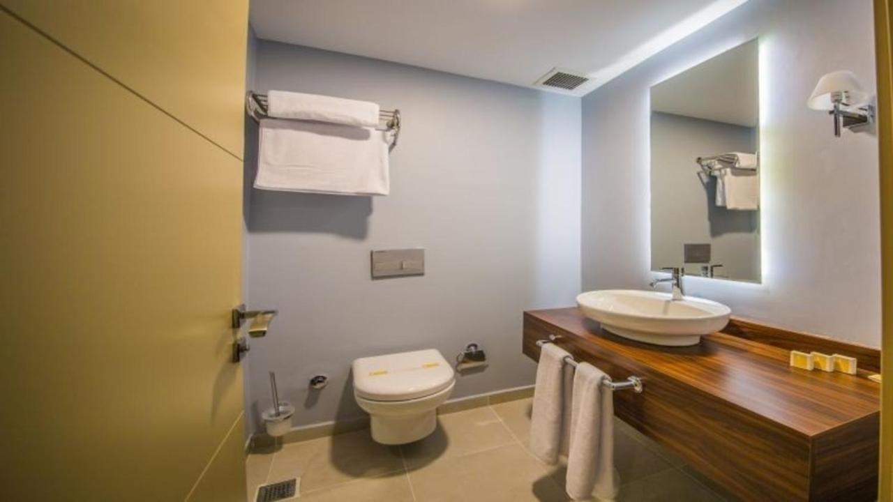 Bendis Hotel Halic Bagian luar foto